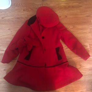 Girls dress coat includes at and mittens